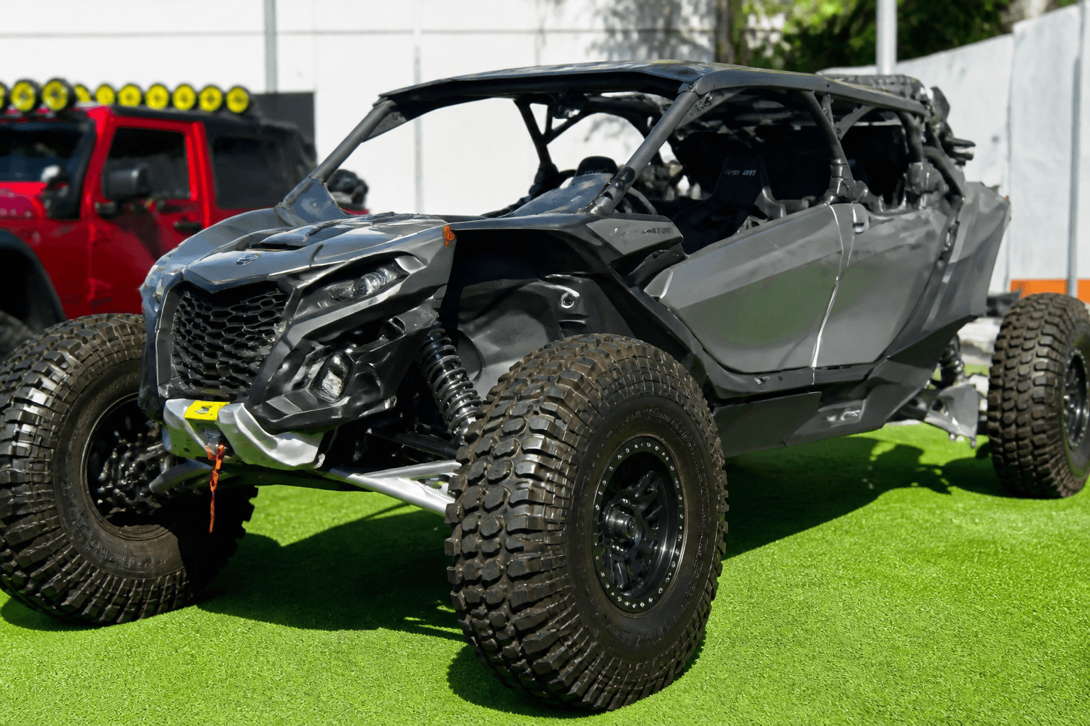 Can-Am Maverick, vista frontal